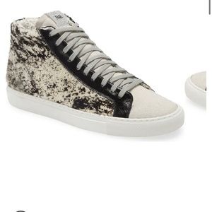 P448 women shoes. Worn twice and in great condition!